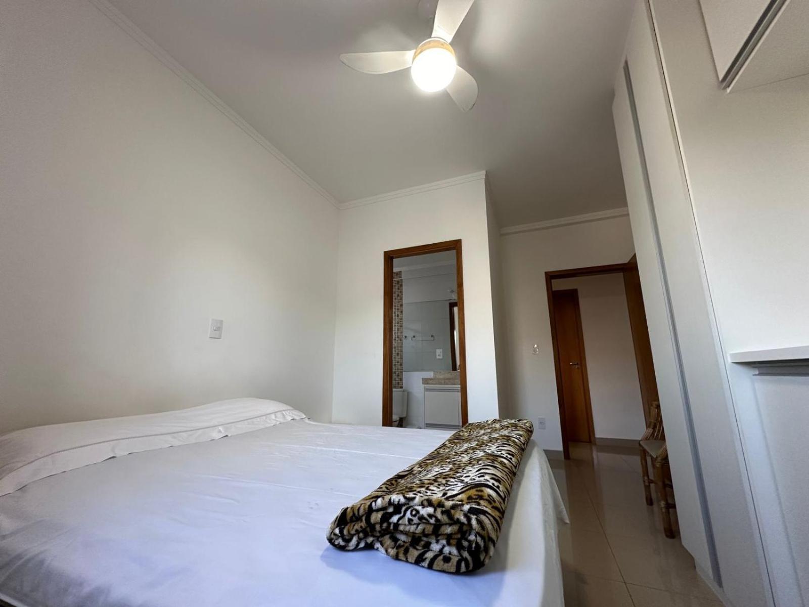 Apto Apolo - 3 Dorm Wifi São Carlos Εξωτερικό φωτογραφία